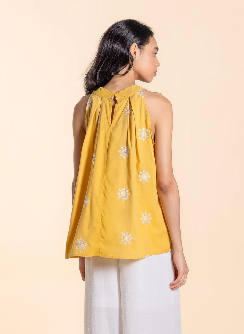 SHAPES EMBROIDERED HALTER NECK TOP